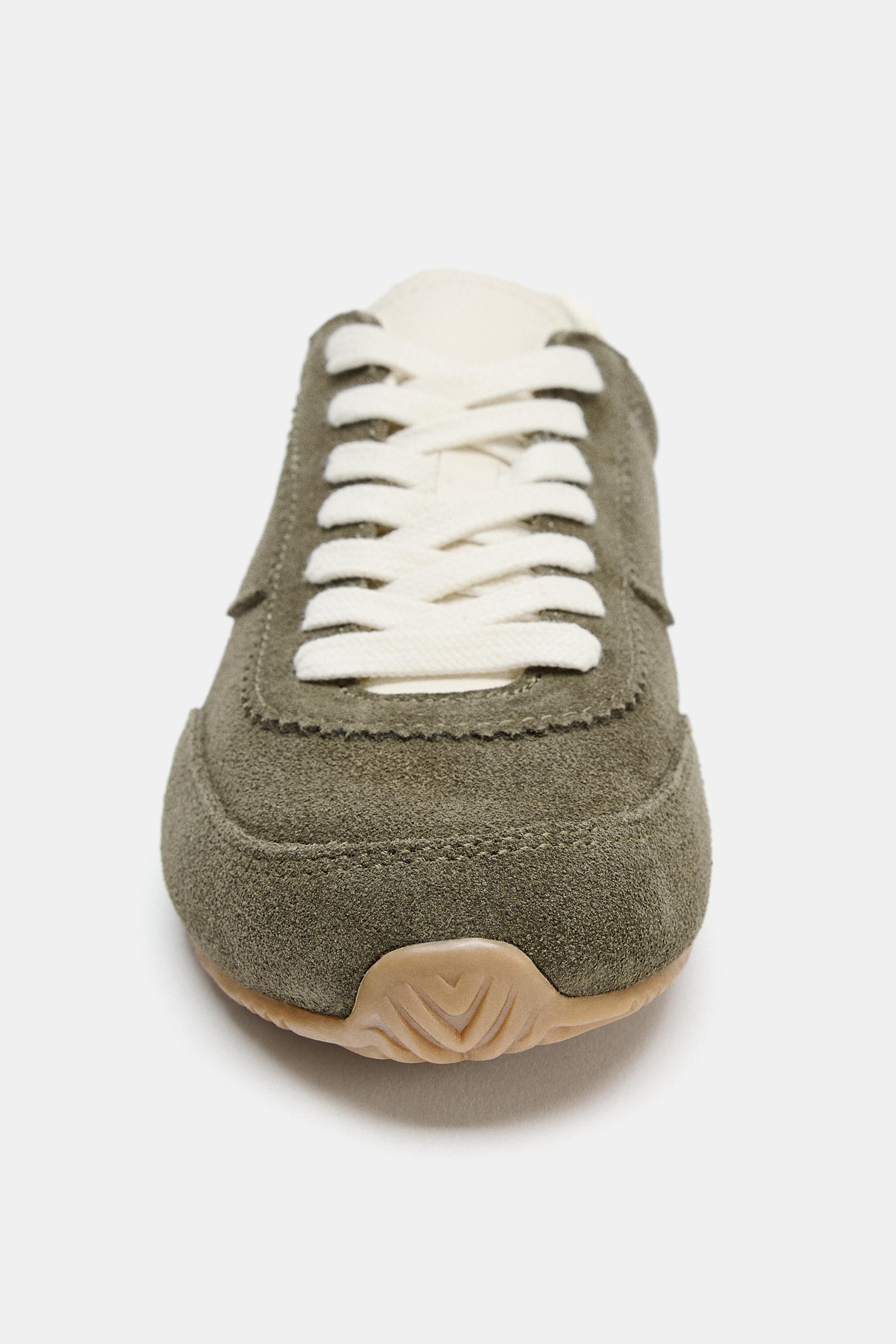 CONTRASTING SPLIT SUEDE SNEAKERS